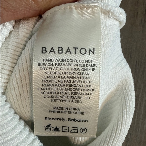 Aritzia Babaton | "X" Halter White Ribbed Crop Top - XXS - Picture 3 of 4